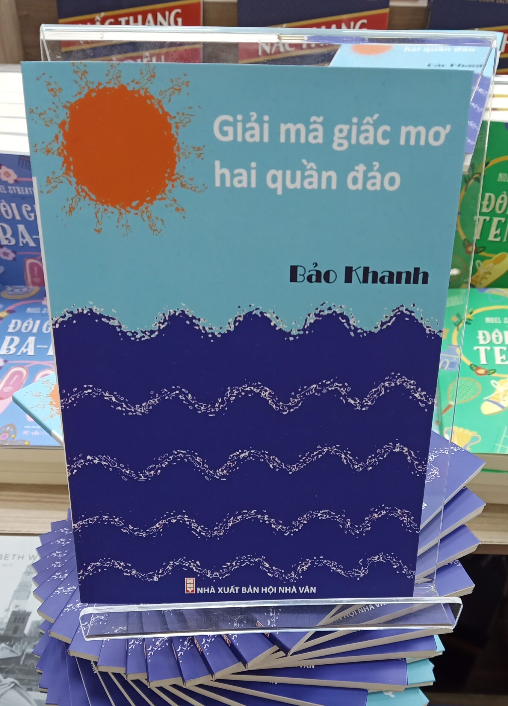 Giải mã giấc mơ hai quần đảo